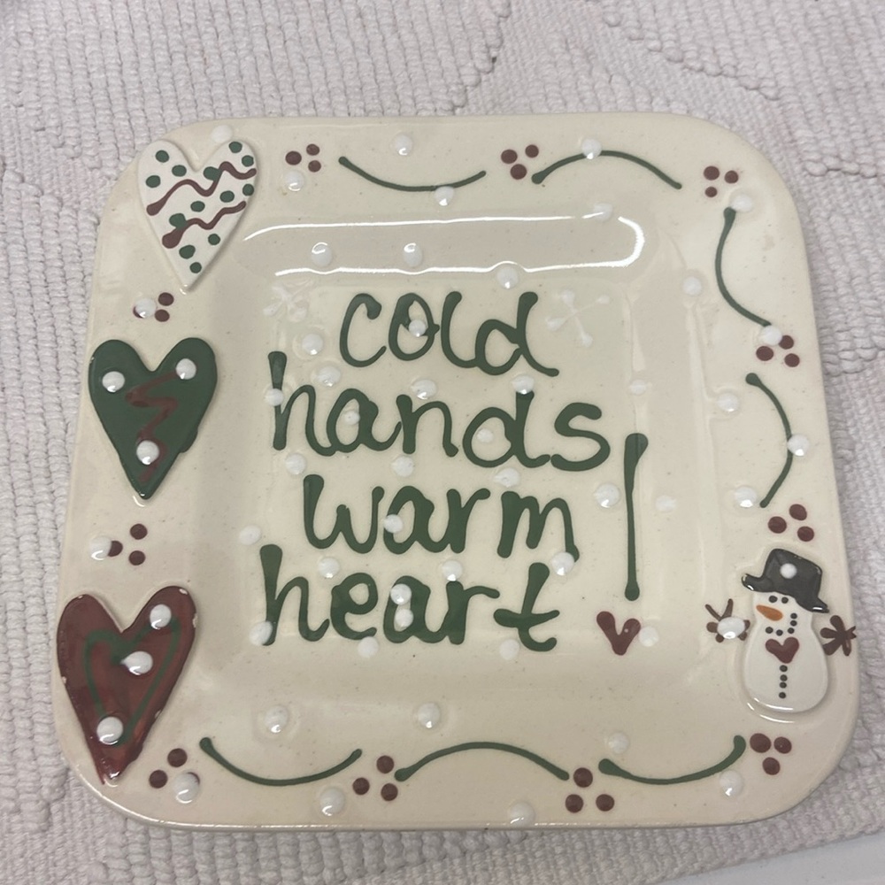 Vintage Expressly Yours Cold Hands Warm Hearts Christmas Plate Dish Plat…